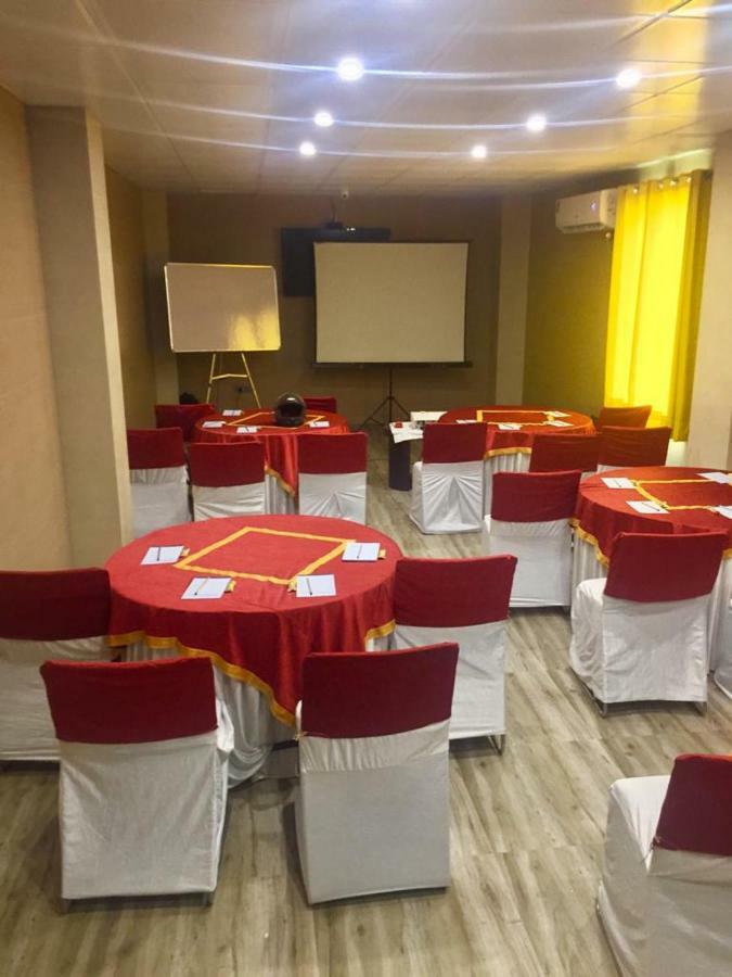 Ace Prime Hotel Greater Noida Zewnętrze zdjęcie