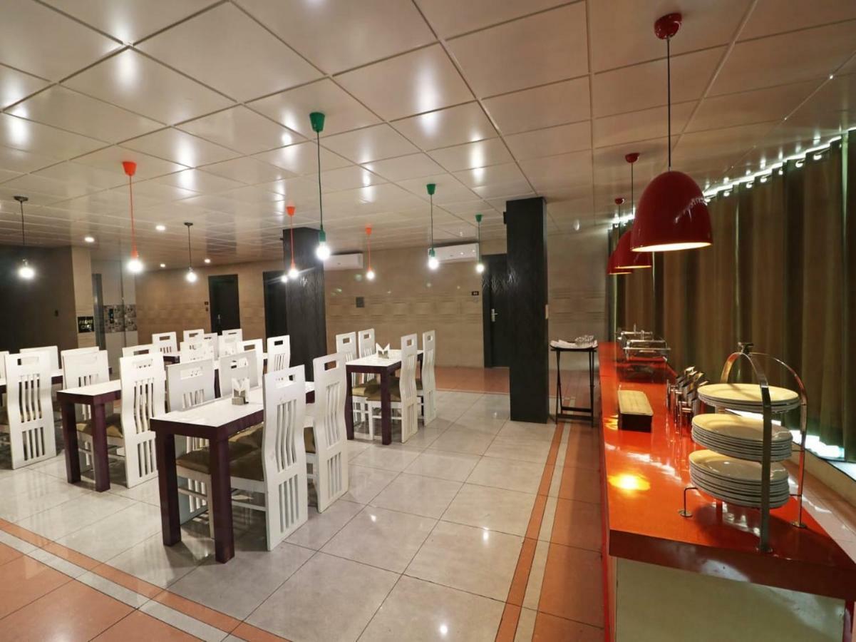 Ace Prime Hotel Greater Noida Zewnętrze zdjęcie